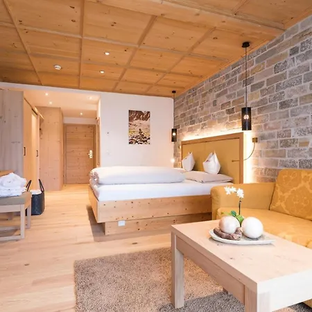 Alpenhotel Ischglerhof 4*