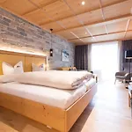 Alpenhotel Ischglerhof 4*