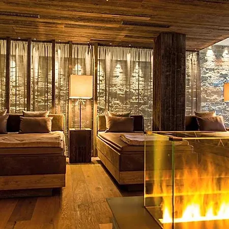 Alpenhotel Ischglerhof فندق ايشجل