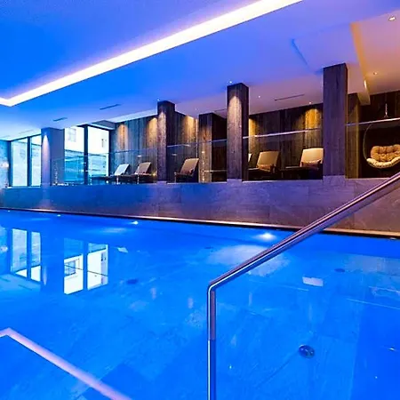 Alpenhotel Ischglerhof فندق 4*