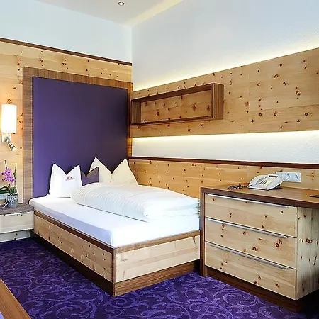 فندق Alpenhotel Ischglerhof ايشجل