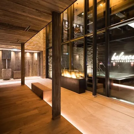 Alpenhotel Ischglerhof 이스크글