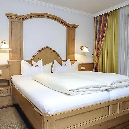 Otel Alpenhotel Ischglerhof 4*