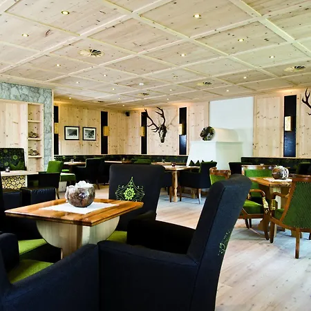 Szálloda Alpenhotel Ischglerhof Ischgl