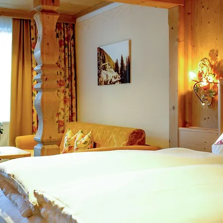 Alpenhotel Ischglerhof Otel Ischgl