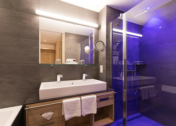 Alpenhotel Ischglerhof 호텔 4*