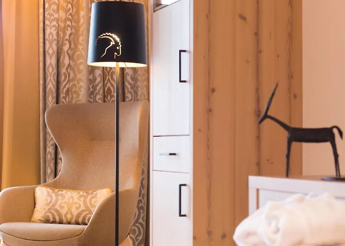 Alpenhotel Ischglerhof 4* 이스크글