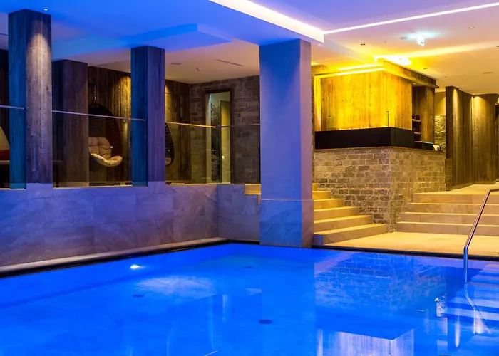 Alpenhotel Ischglerhof 호텔 이스크글