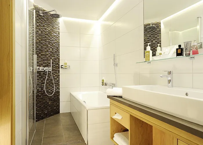 Alpenhotel Ischglerhof 호텔 이스크글