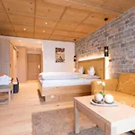 Alpenhotel Ischglerhof 4*