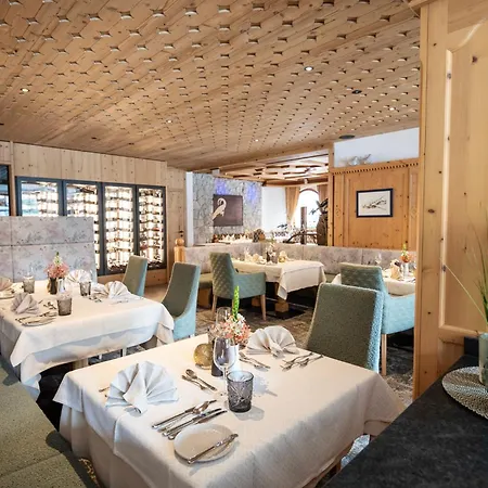 Hotel Alpenhotel Ischglerhof 4*