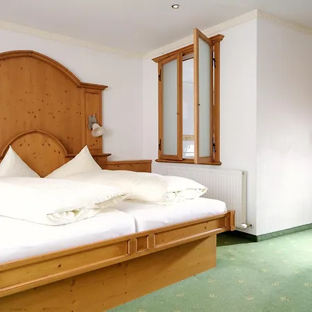 Hotel Alpenhotel Ischglerhof